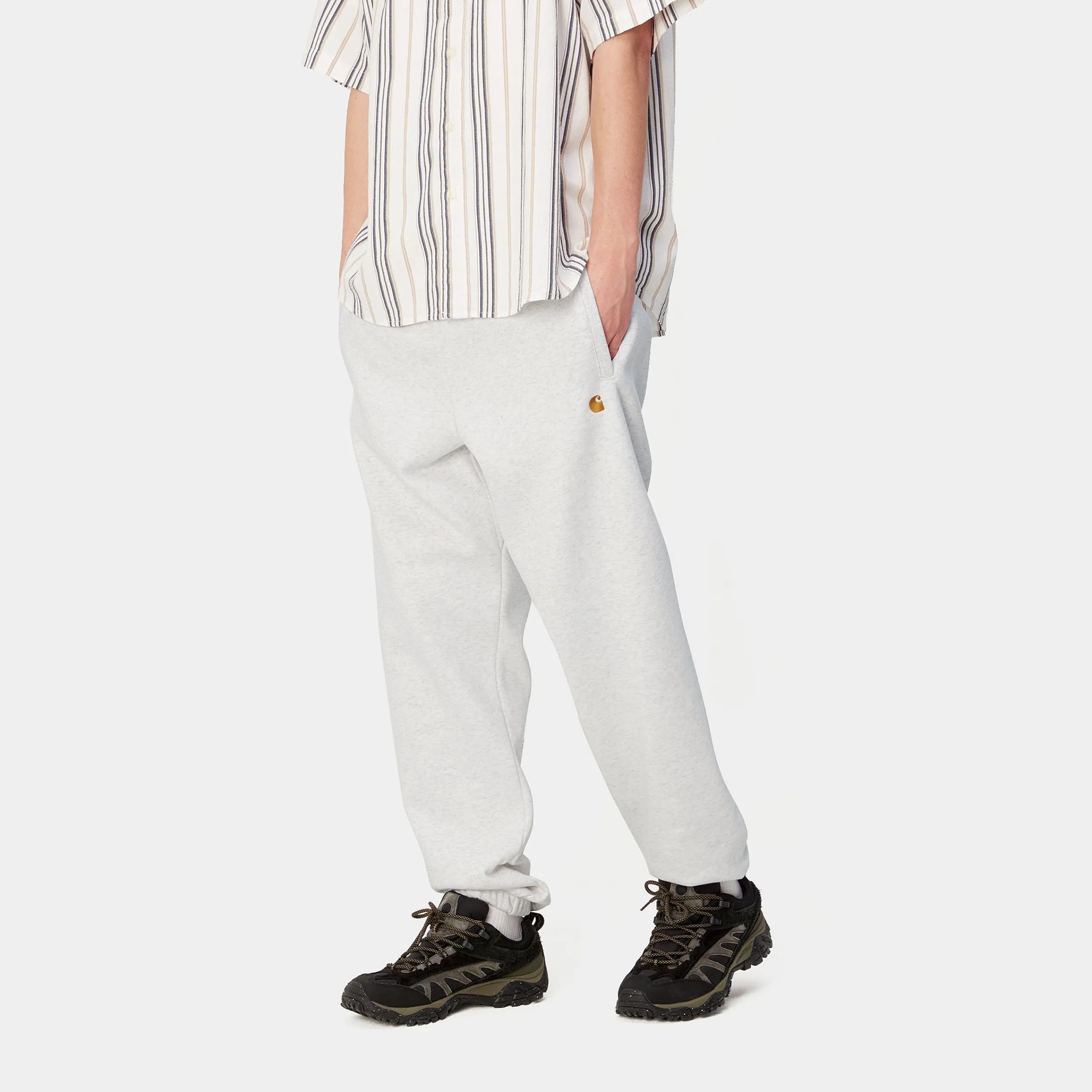 Sweats|Hosen>Carhartt WIP Chase Sweat Pant Ash Heather / Gold