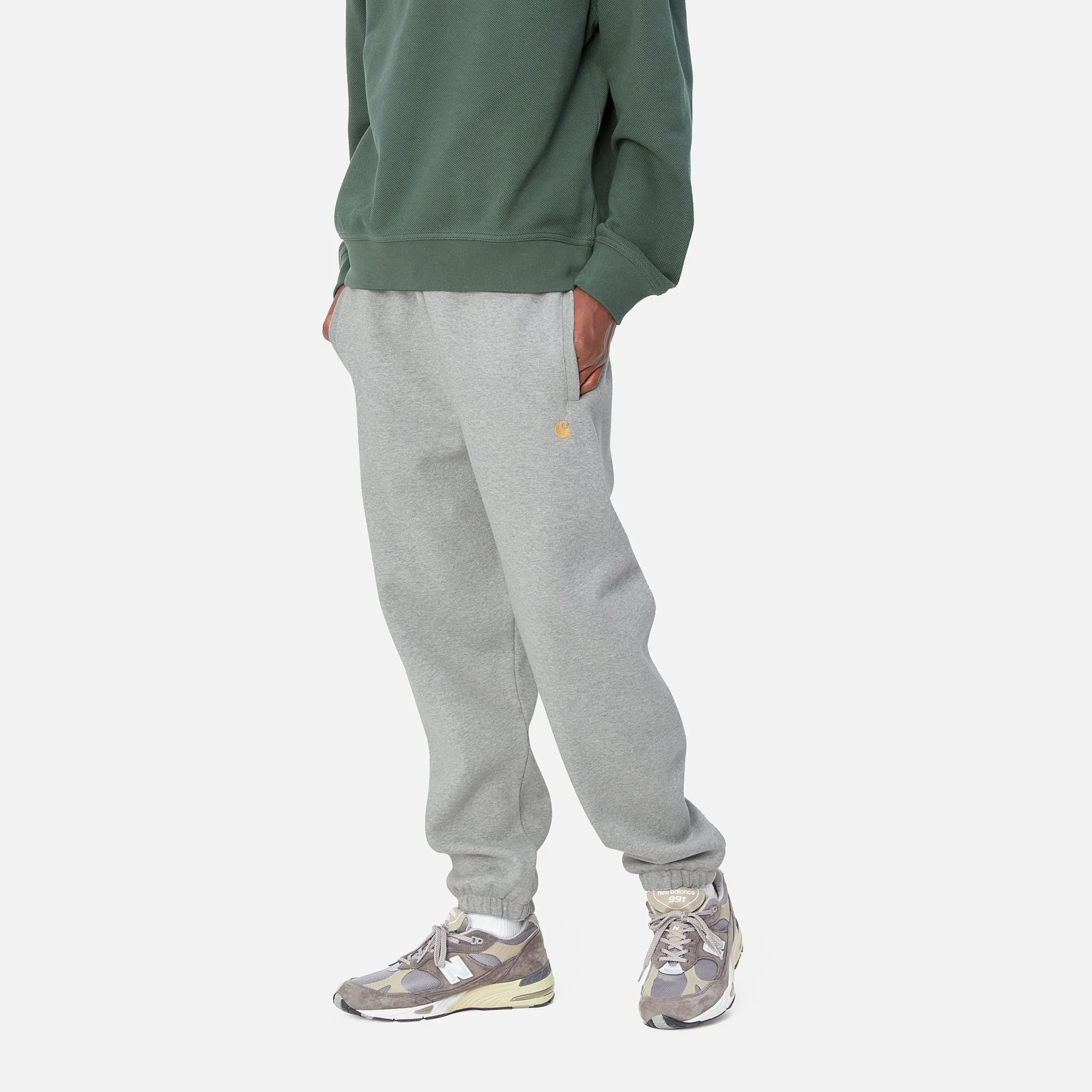 Sweats|Hosen>Carhartt WIP Chase Sweat Pant Grey Heather / Gold