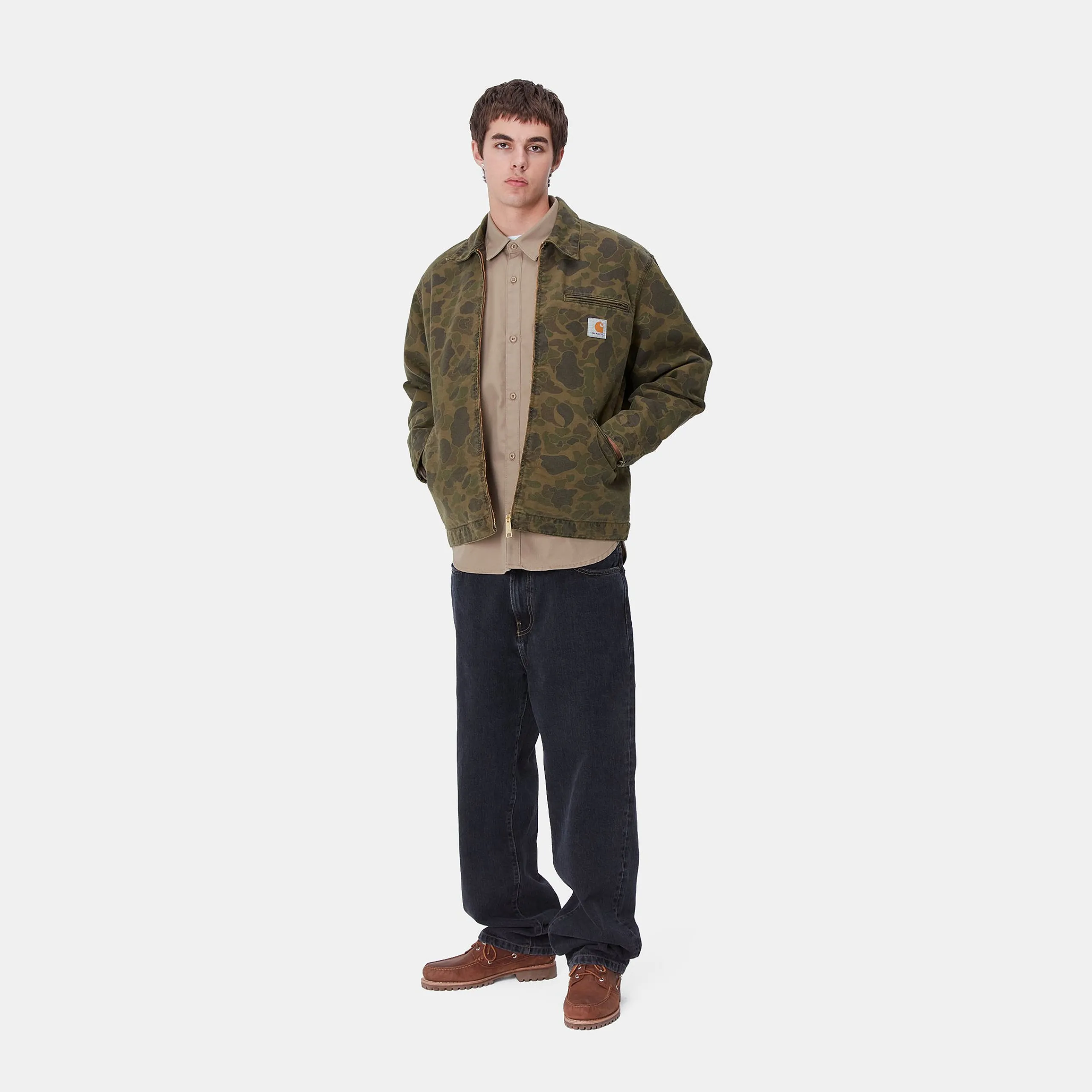 Jacken & Mäntel>Carhartt WIP Duck Detroit Jacket Camo Duck, Green / Office Green