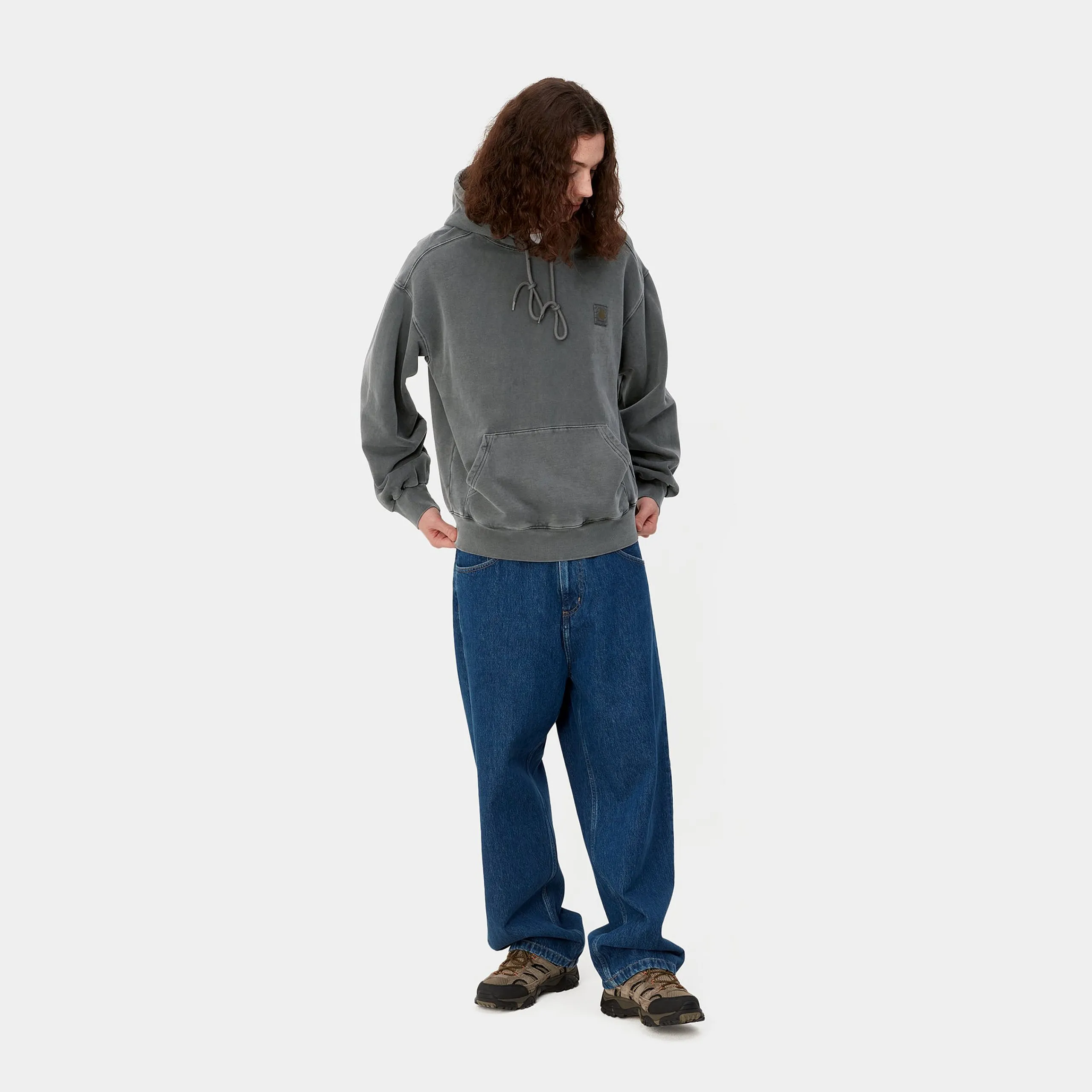 Sweats>Carhartt WIP Hooded Vista Sweat Graphite