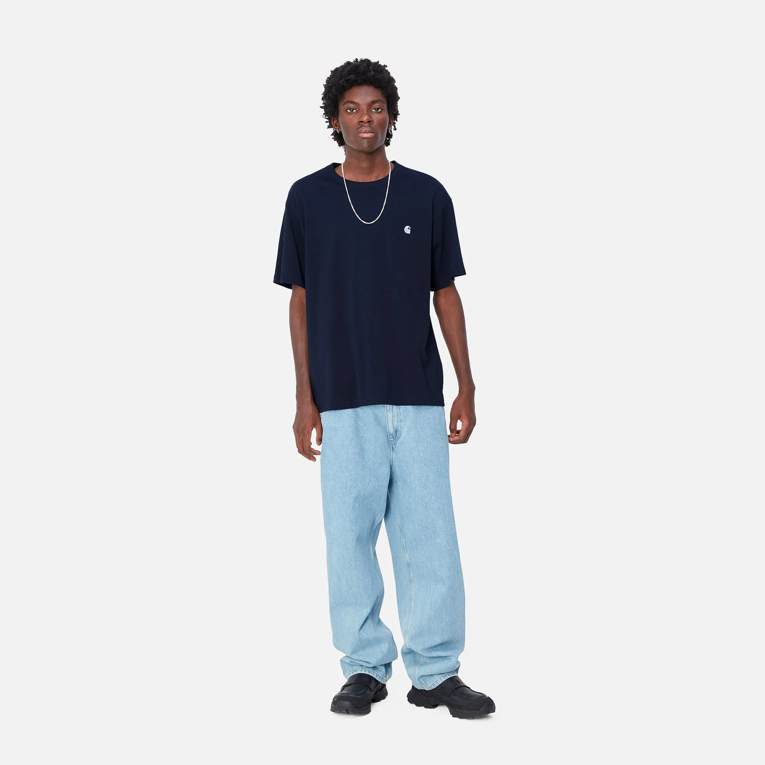 T-Shirts & Polos>Carhartt WIP S/S Madison T-Shirt Dark Navy / White